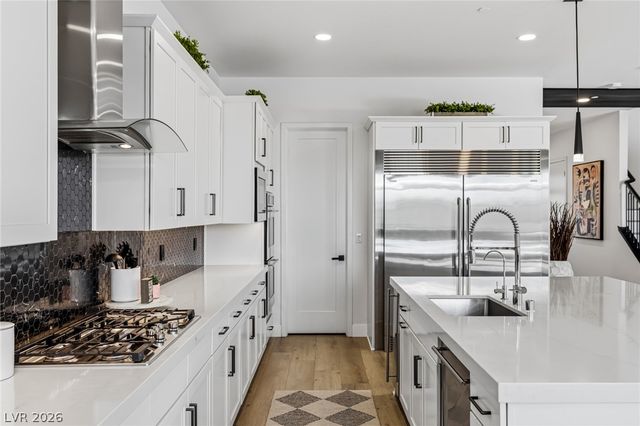 767 Glowing Horizon Street, Henderson, NV 89052