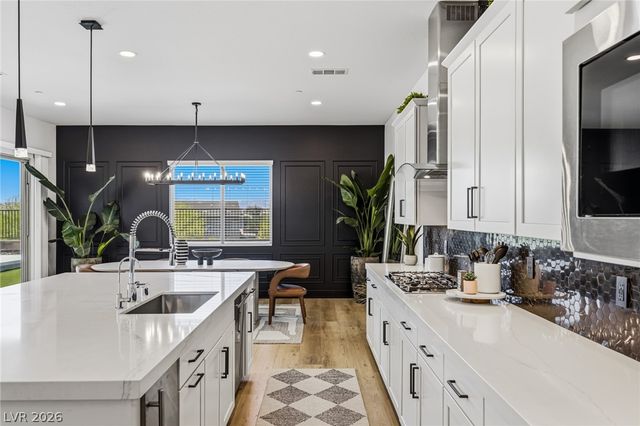 767 Glowing Horizon Street, Henderson, NV 89052
