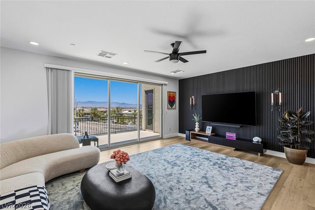 767 Glowing Horizon Street, Henderson, NV 89052
