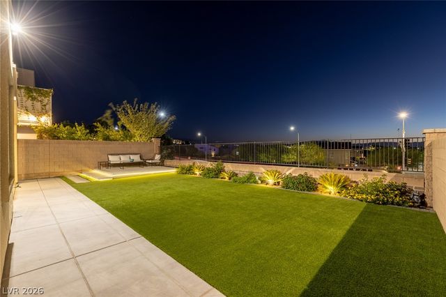 767 Glowing Horizon Street, Henderson, NV 89052