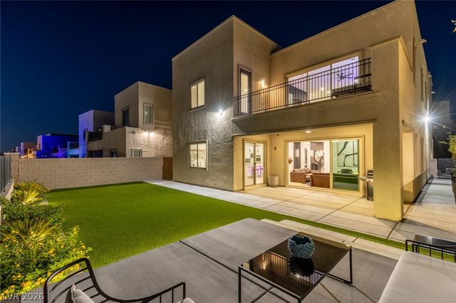 767 Glowing Horizon Street, Henderson, NV 89052