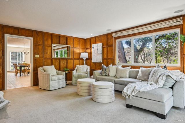 1014 Stonedge Dr, Napa, CA 94558