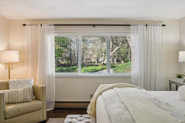 1014 Stonedge Dr, Napa, CA 94558