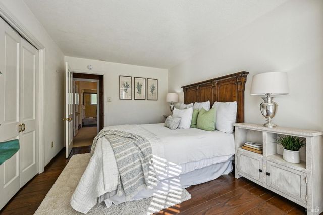 1014 Stonedge Dr, Napa, CA 94558