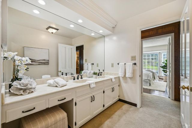 1014 Stonedge Dr, Napa, CA 94558