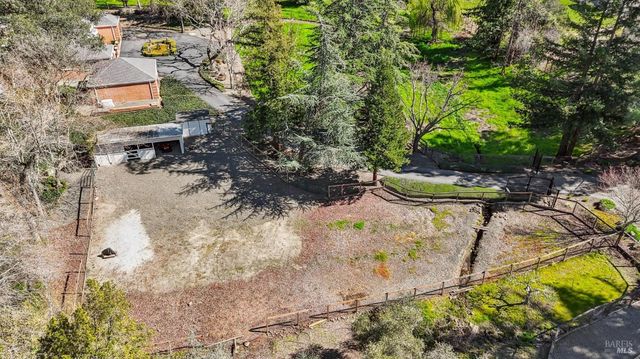1014 Stonedge Dr, Napa, CA 94558