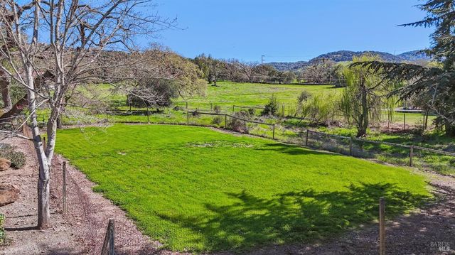 1014 Stonedge Dr, Napa, CA 94558