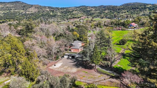 1014 Stonedge Dr, Napa, CA 94558