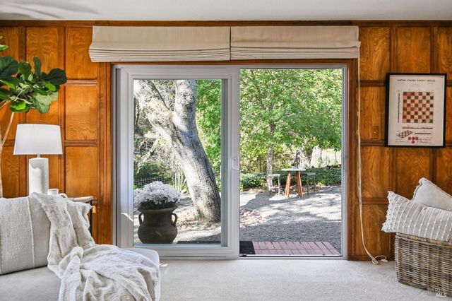 1014 Stonedge Dr, Napa, CA 94558