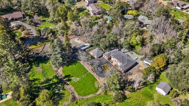 1014 Stonedge Dr, Napa, CA 94558