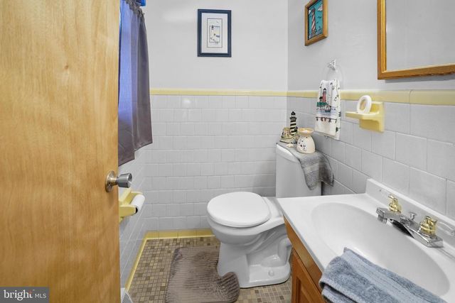 9614 CHARLES CT, La Plata, MD 20646