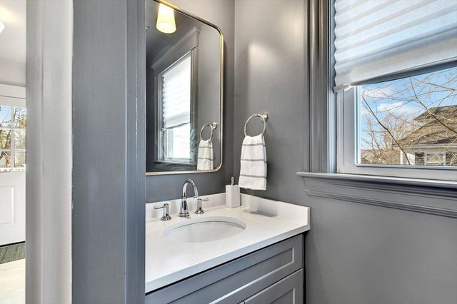 21 Park Ave 21, Winchester, MA 01890