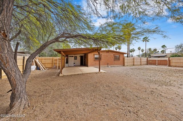 1207 N Sonoita Avenue, Tucson, AZ 85712