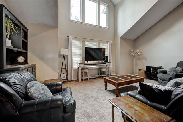 8301 NW 105th Terrace, Oklahoma City, OK 73162