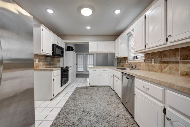 8301 NW 105th Terrace, Oklahoma City, OK 73162