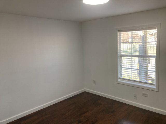 307 W Sherman Street, Bells, TX 75414