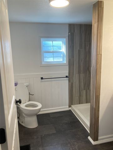 307 W Sherman Street, Bells, TX 75414