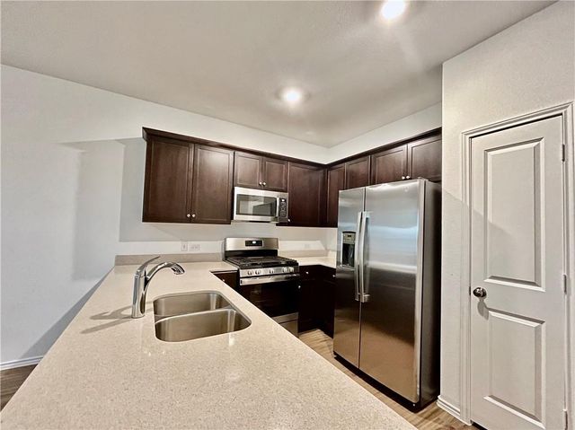 14217 Lyndora LN, Pflugerville, TX 78660