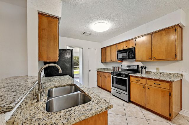 3707 Tarragona LN, Austin, TX 78727