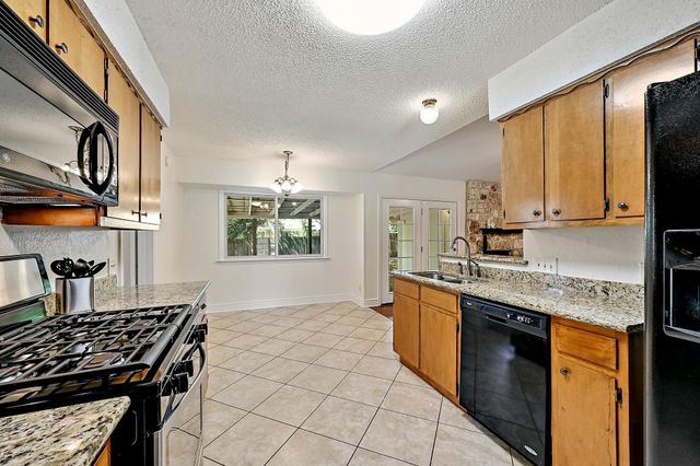 3707 Tarragona LN, Austin, TX 78727