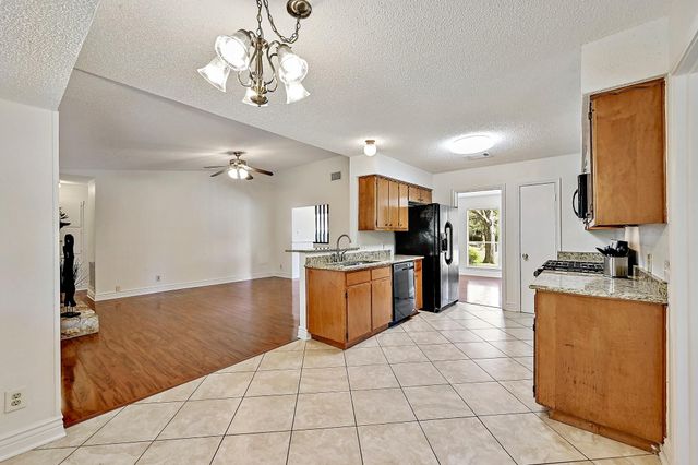 3707 Tarragona LN, Austin, TX 78727