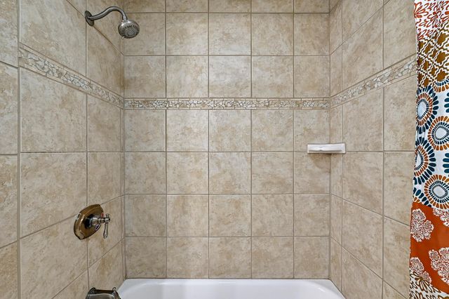 3707 Tarragona LN, Austin, TX 78727