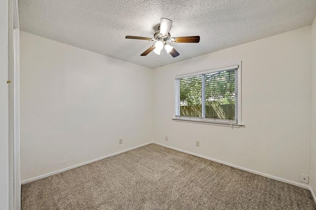 3707 Tarragona LN, Austin, TX 78727
