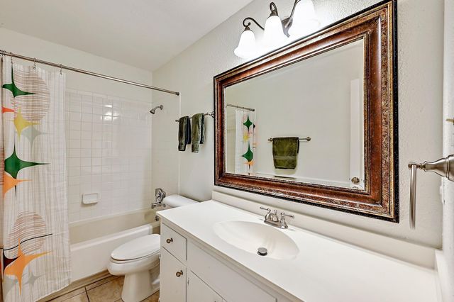 3707 Tarragona LN, Austin, TX 78727