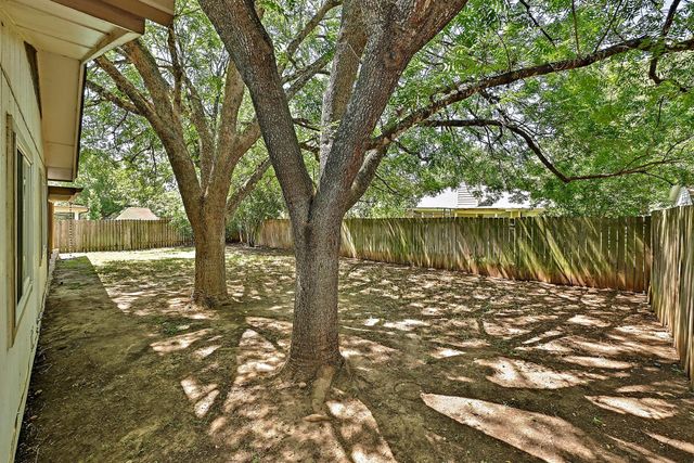 3707 Tarragona LN, Austin, TX 78727