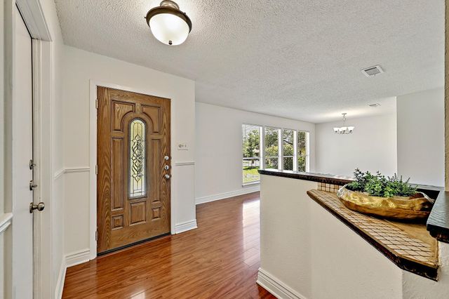 3707 Tarragona LN, Austin, TX 78727