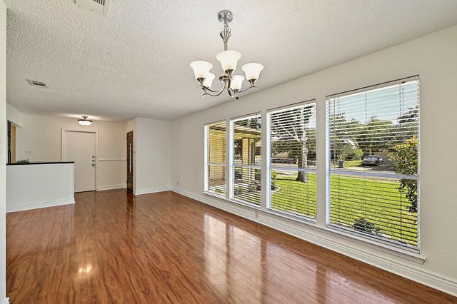 3707 Tarragona LN, Austin, TX 78727