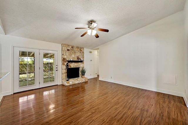 3707 Tarragona LN, Austin, TX 78727