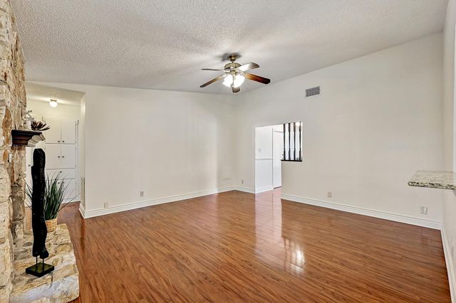 3707 Tarragona LN, Austin, TX 78727