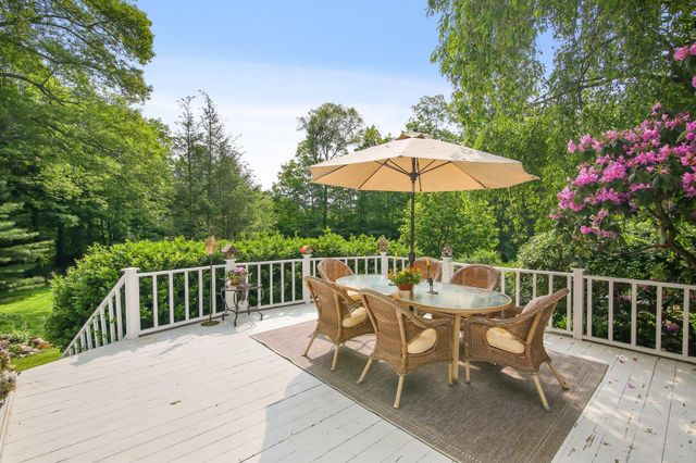 27 West Lane, Pound Ridge, NY 10576