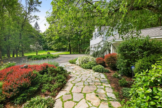 27 West Lane, Pound Ridge, NY 10576