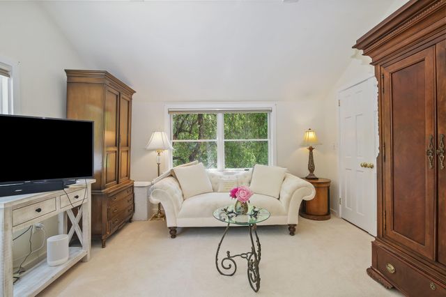 27 West Lane, Pound Ridge, NY 10576