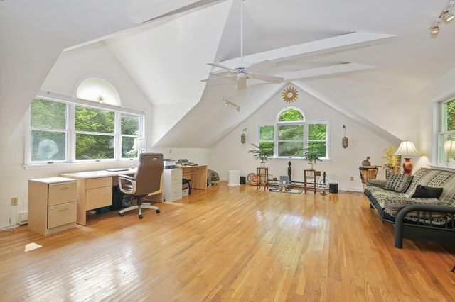 27 West Lane, Pound Ridge, NY 10576