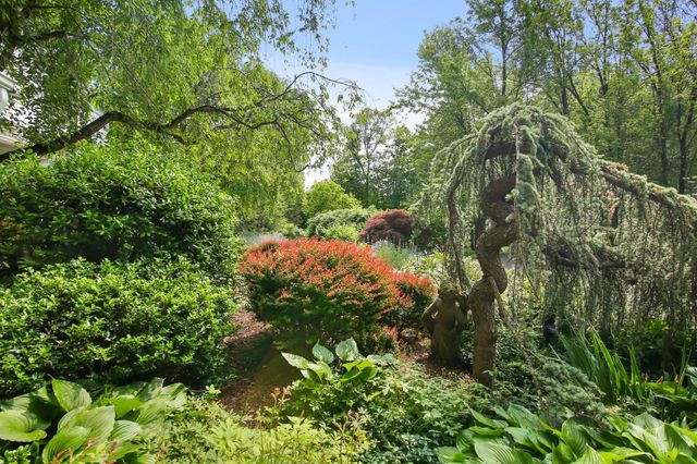 27 West Lane, Pound Ridge, NY 10576