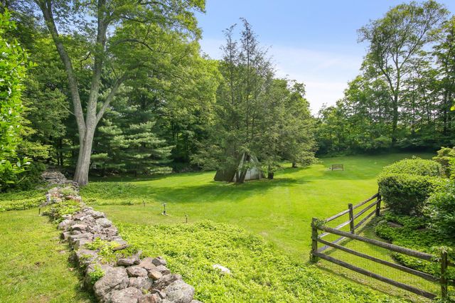 27 West Lane, Pound Ridge, NY 10576