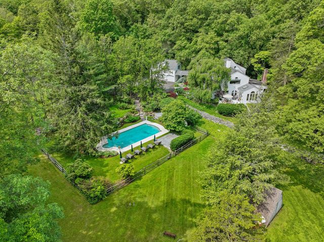 27 West Lane, Pound Ridge, NY 10576