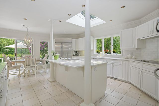 27 West Lane, Pound Ridge, NY 10576