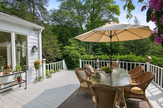 27 West Lane, Pound Ridge, NY 10576