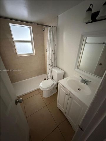 1735 W 60th St M201, Hialeah, FL 33012