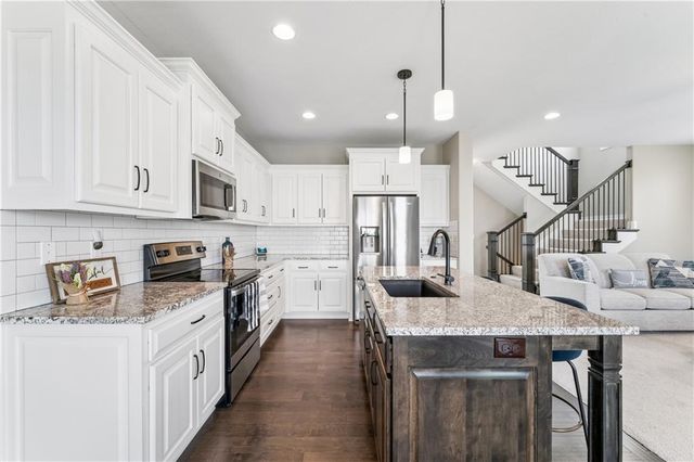 28412 W 161St Terrace, Gardner, KS 66030