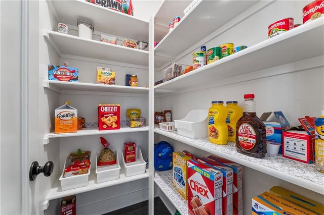 28412 W 161St Terrace, Gardner, KS 66030