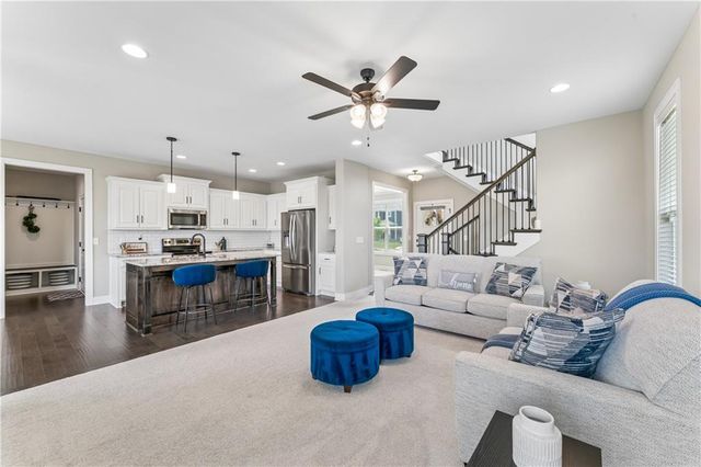 28412 W 161St Terrace, Gardner, KS 66030