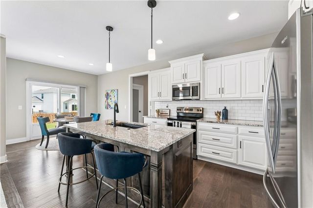 28412 W 161St Terrace, Gardner, KS 66030