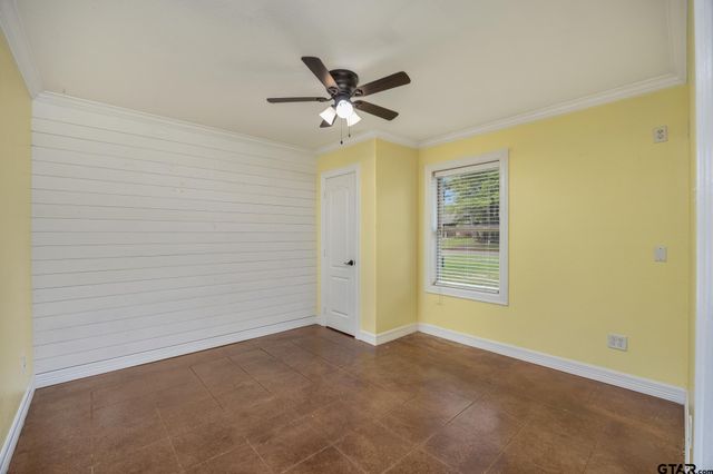 710 Willowood St., Longview, TX 75604