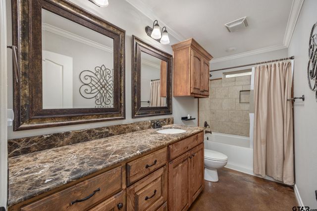 710 Willowood St., Longview, TX 75604