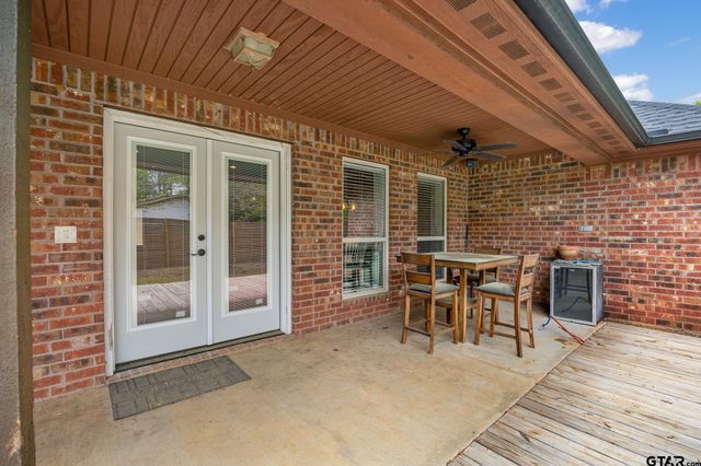 710 Willowood St., Longview, TX 75604